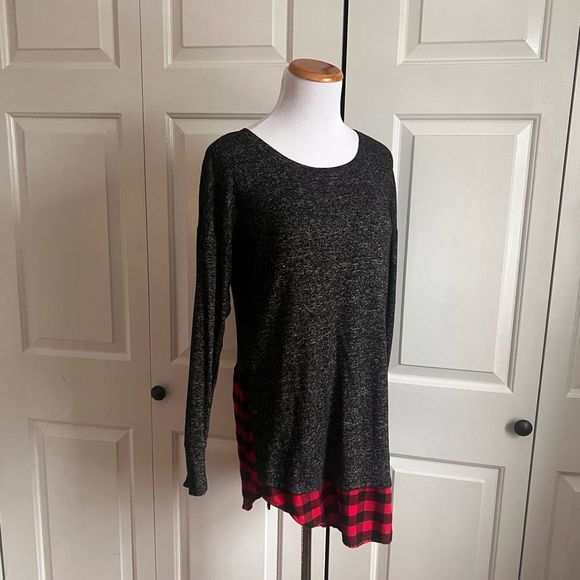 Charcoal and Red Plaid Tunic - Picture 2 of 5